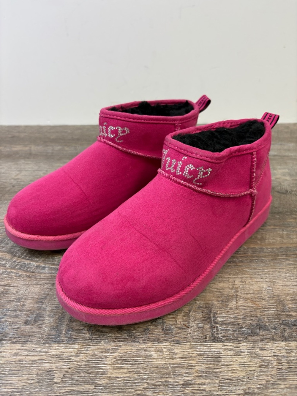 📷📏Juicy Couture Kerri Winter Boots Pink Faux Suede Fur Lined Ankle Boots  5.5-6